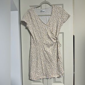 Cotton floral Hollister wrap dress